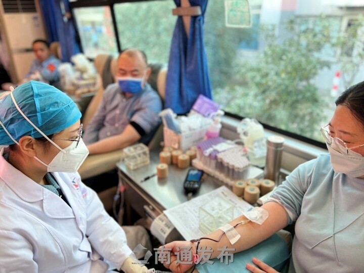 【南通發(fā)布】共計(jì)獻(xiàn)血3萬多毫升！緩解血液庫存壓力，中集環(huán)科組織職工愛心獻(xiàn)血